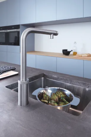 Змішувач для кухні з висувним виливом Grohe Minta SmartControl (31613DC0) — Photo 3