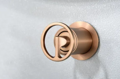 IMEX OLIMPO BRUSHED ROSE GOLD Змішувач для умивальника зі стіни, PVD матове рожеве золото — Photo 2