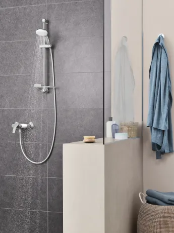Душовий гарнітур зі штангою, 1 режим струменю Grohe New Tempesta Classic (27924001) — Photo 2