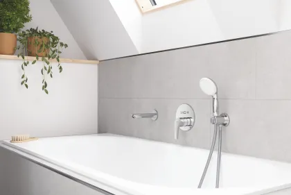 Душова система прихованого монтажу зі змішувачем Grohe Eurosmart New Tempesta 250 (UA26416SC3) — Photo 3