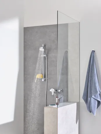 Душовий гарнітур зі штангою, 3 режими струменю Grohe New Tempesta Cosmopolitan (27929002) — Photo 5
