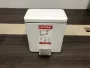 Відро для сміття з плавним закриттям прямокутне Koer TC-010306-08 6 л колір білий (KR5601) — Photo 11